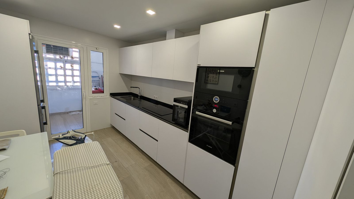 2 Bedroom Apartment for Sale in San Pedro de Alcántara — 5