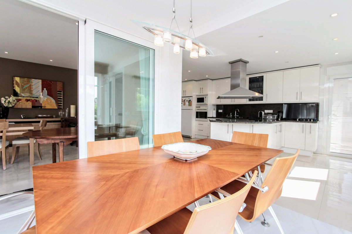 6 Bedroom Villa for Sale in San Pedro de Alcántara — 7