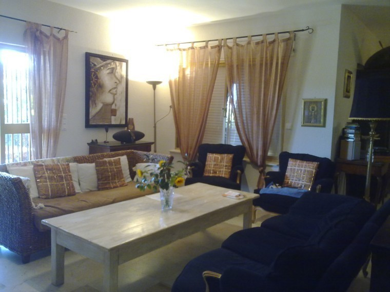 7 Bedroom Villa for Sale in Nueva Andalucía — 9