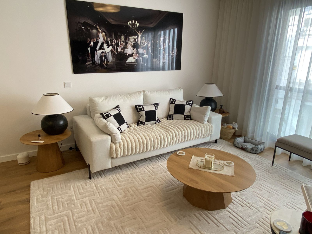2 Bedroom Apartment for Sale in Estepona