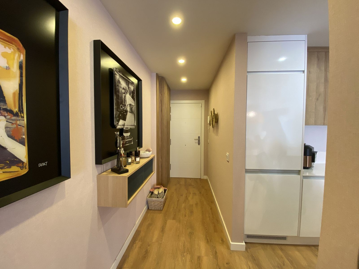 2 Bedroom Apartment for Sale in Estepona — 3