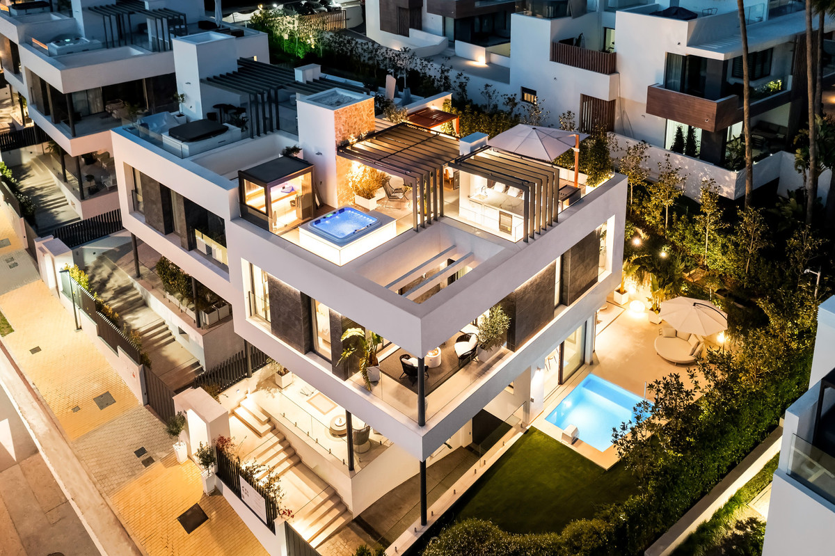 4 Bedroom Villa for Sale in Sierra Blanca