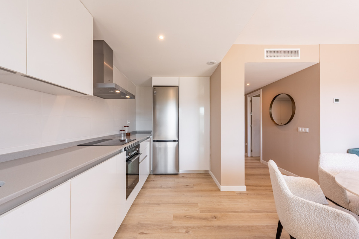 3 Bedroom Apartment for Sale in Nueva Andalucía — 5