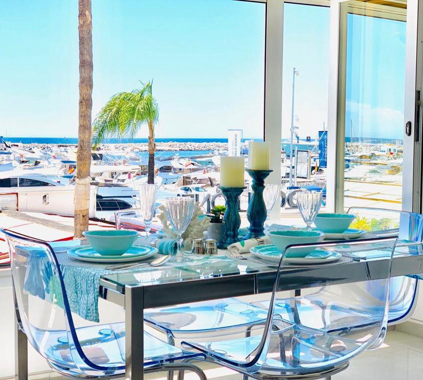 2 Bedroom Apartment for Sale in Puerto Banús — 8