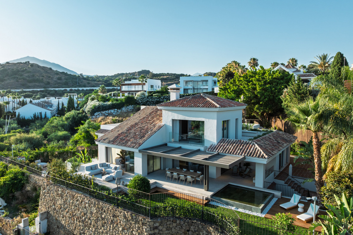 5 Bedroom Villa for Sale in Nueva Andalucía — 7