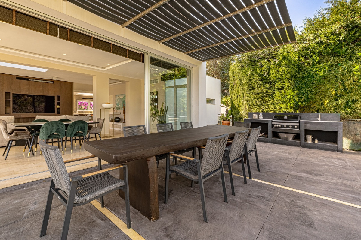 3 Bedroom Villa for Sale in Marbella — 3