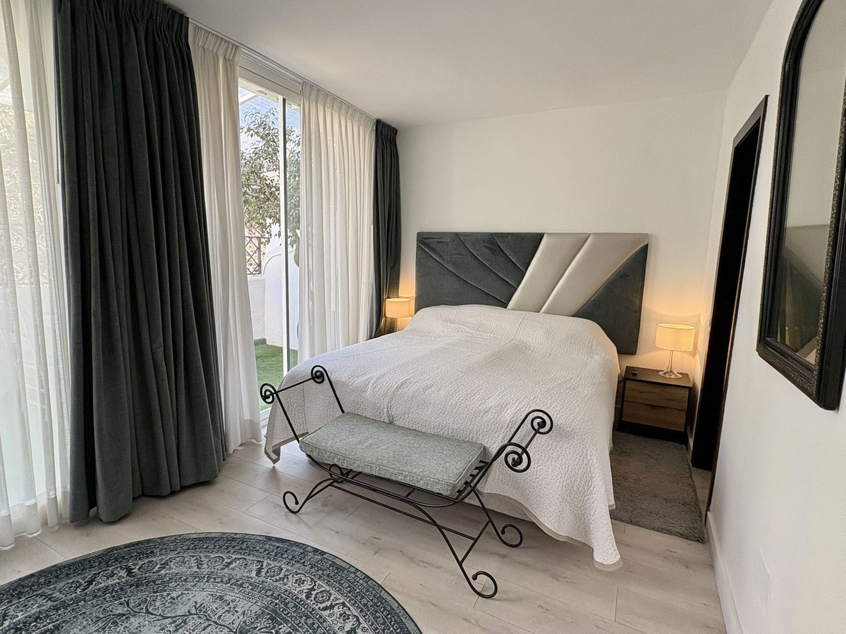 2 Bedroom Apartment for Sale in La Quinta — view 10