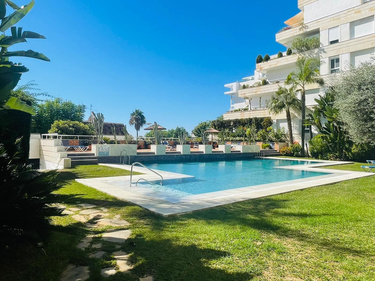 3 Bedroom Apartment for Sale in Marbella — 3