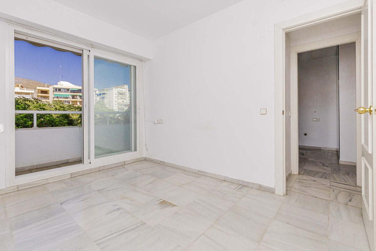 3 Bedroom Apartment for Sale in Marbella — 5