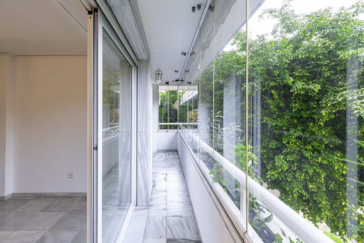 3 Bedroom Apartment for Sale in Marbella — 8