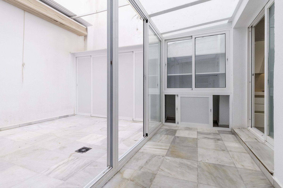 3 Bedroom Apartment for Sale in Marbella — 9