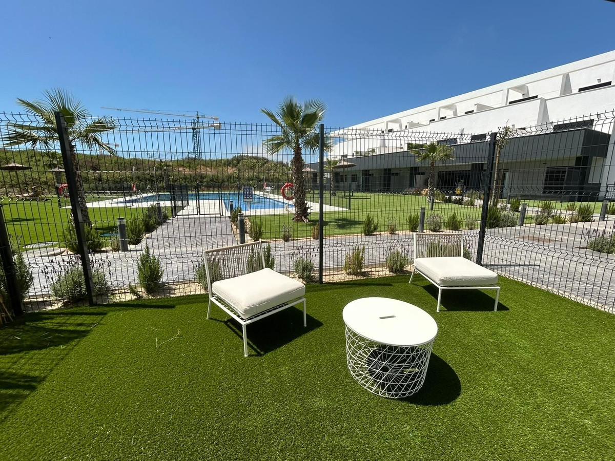 2 Bedroom Apartment for Sale in Estepona
