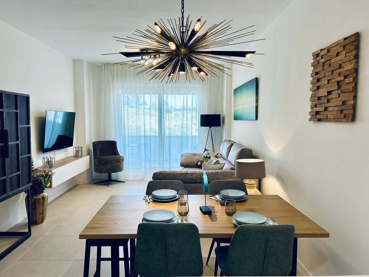 2 Bedroom Apartment for Sale in Estepona — 3