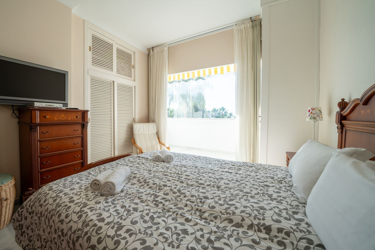 3 Bedroom Apartment for Sale in Nueva Andalucía — 7