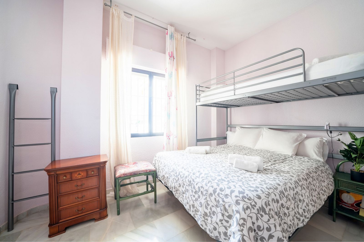 3 Bedroom Apartment for Sale in Nueva Andalucía — view 10