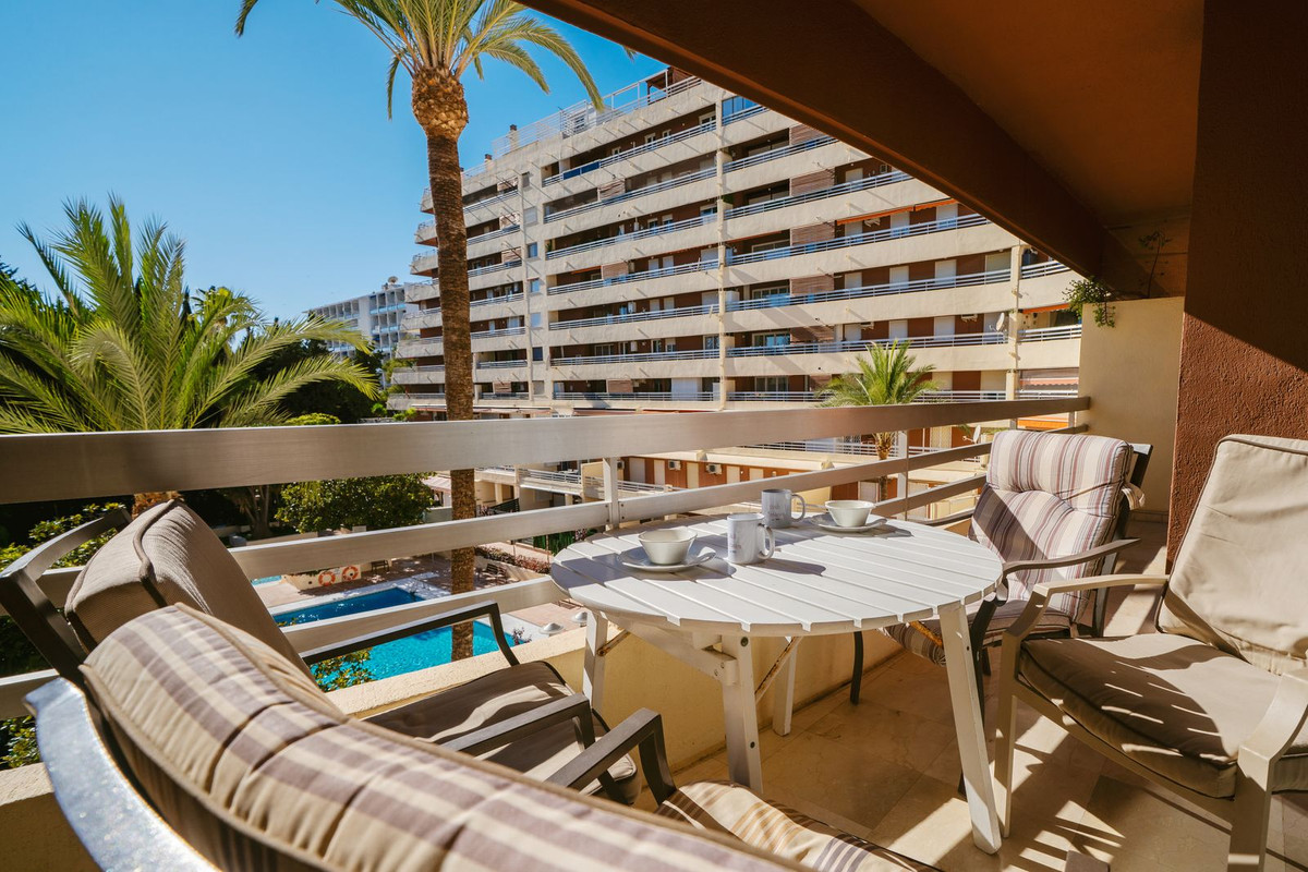 3 Bedroom Apartment for Sale in Marbella — 2