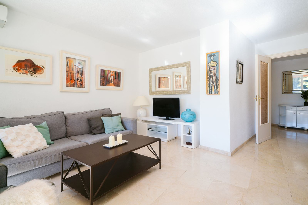 3 Bedroom Apartment for Sale in Marbella — 7