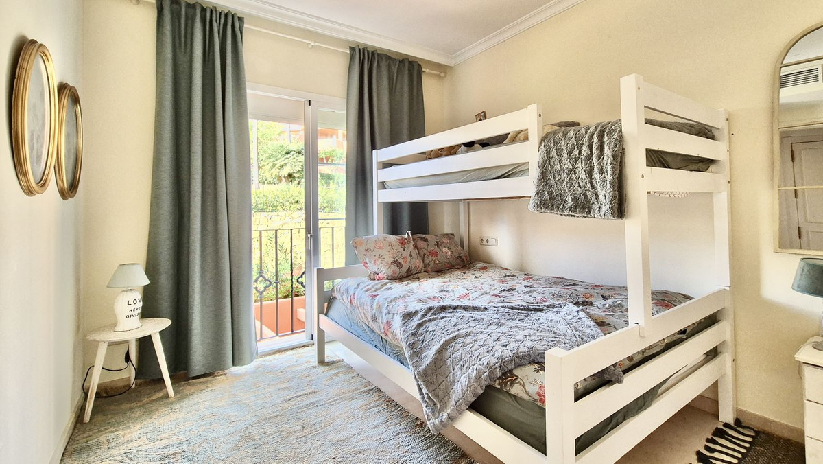 2 Bedroom Apartment for Sale in Nueva Andalucía — 7