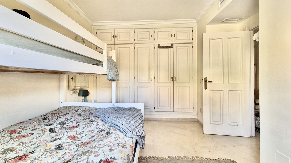 2 Bedroom Apartment for Sale in Nueva Andalucía — 8