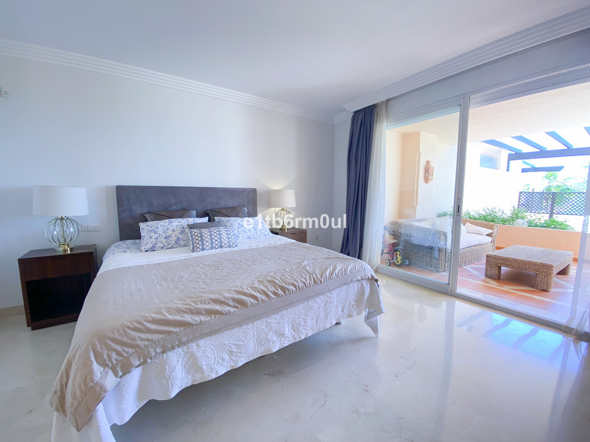 2 Bedroom Apartment for Sale in Nueva Andalucía — 6