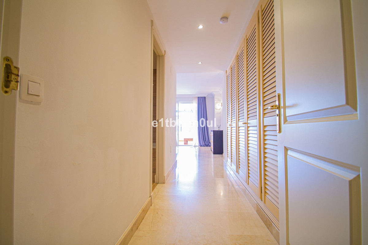 2 Bedroom Apartment for Sale in Nueva Andalucía — 8