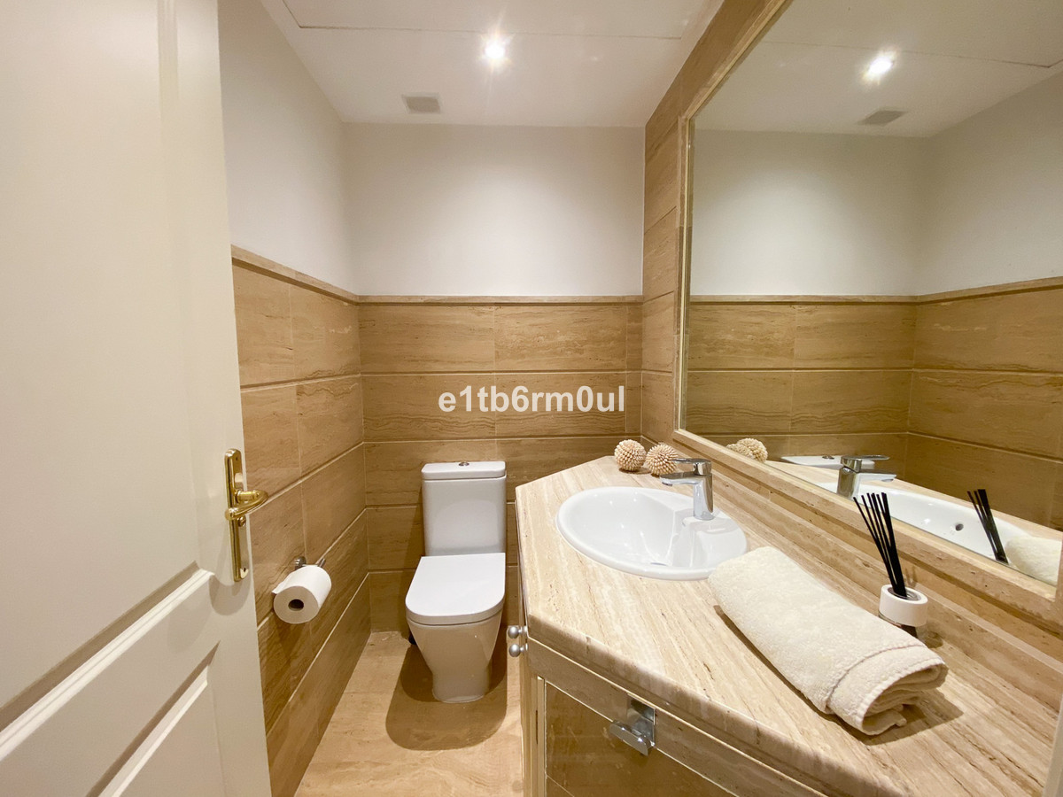 2 Bedroom Apartment for Sale in Nueva Andalucía — view 10