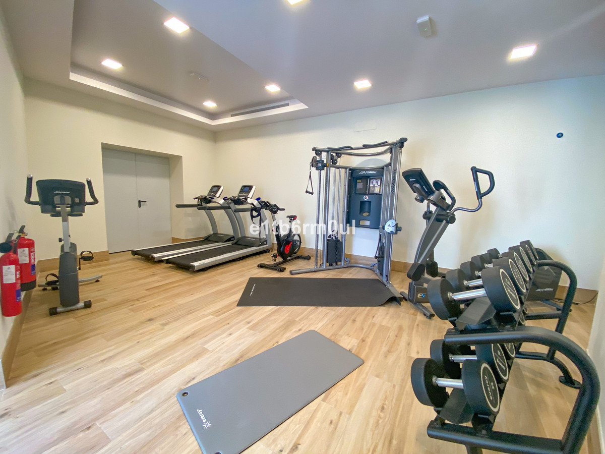 3 Bedroom Villa for Sale in The Golden Mile — 2