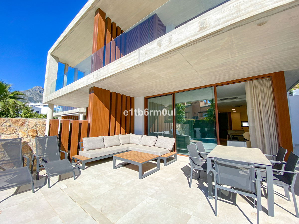 3 Bedroom Villa for Sale in The Golden Mile — 4