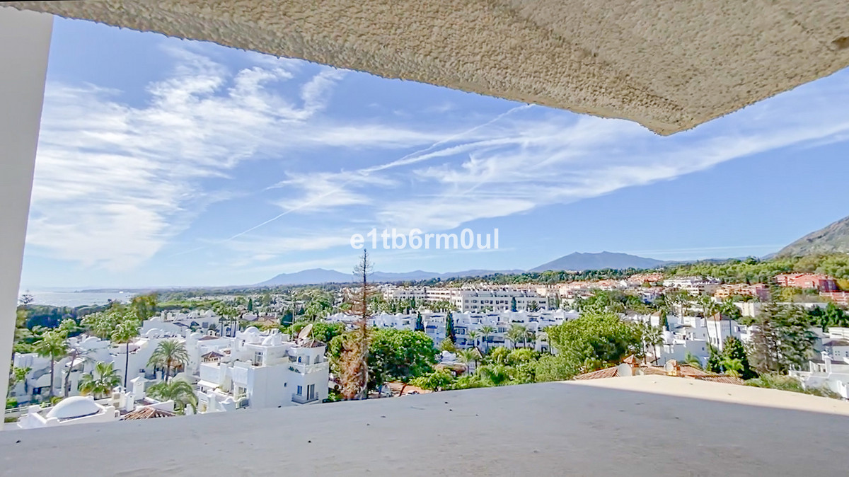 2 Bedroom Apartment for Sale in The Golden Mile — 4