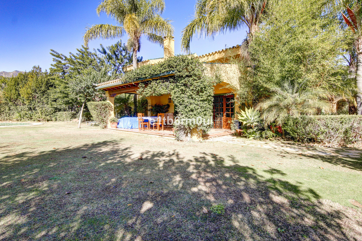 5 Bedroom Villa for Sale in Ojén — 9