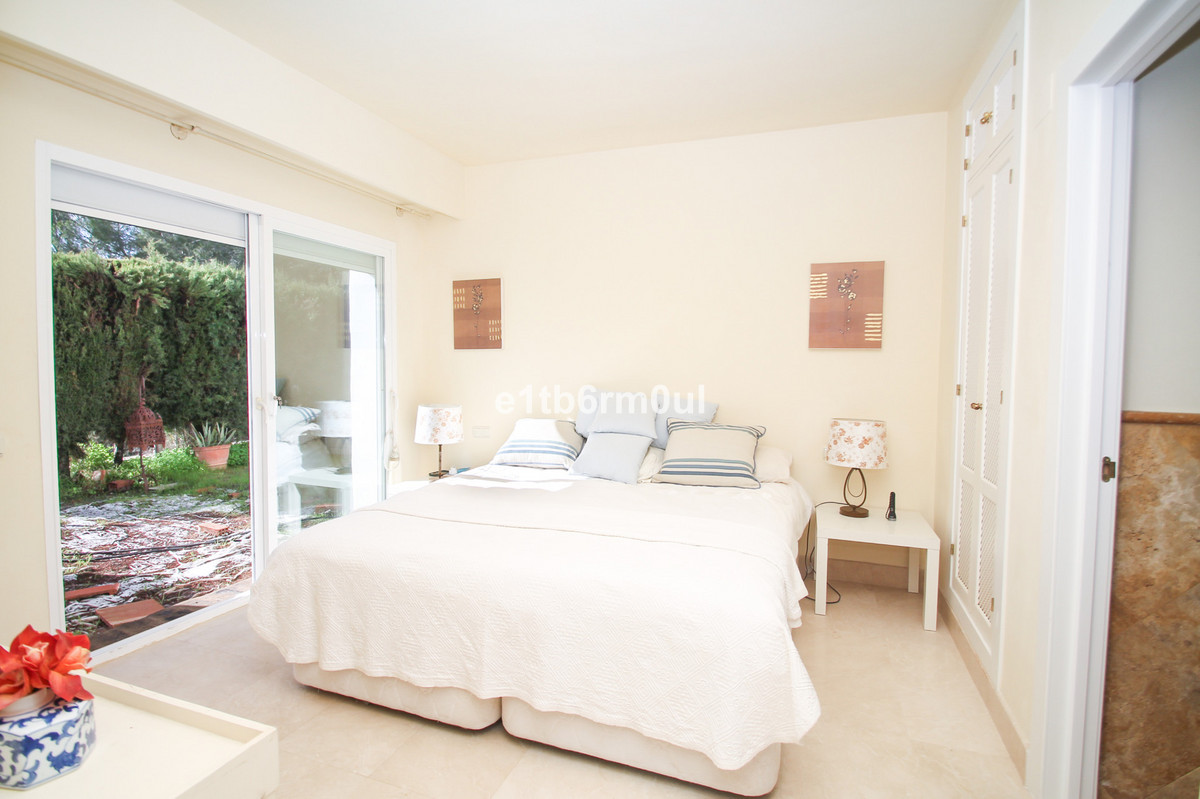 3 Bedroom Villa for Sale in Istán — 5