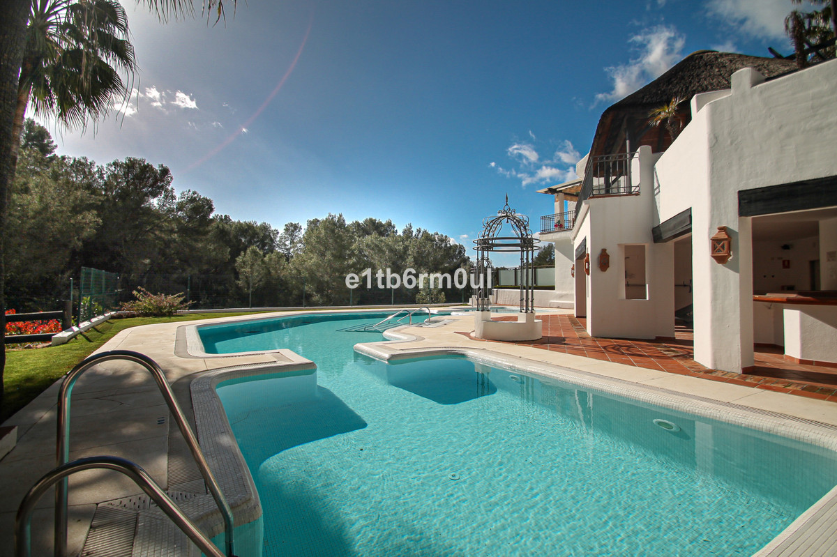 3 Bedroom Villa for Sale in Istán — 6