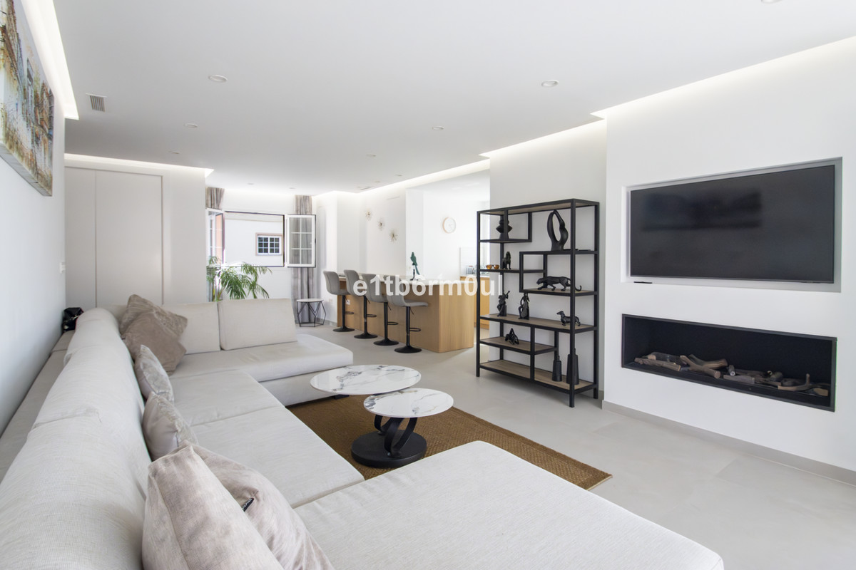 2 Bedroom Apartment for Sale in Nueva Andalucía