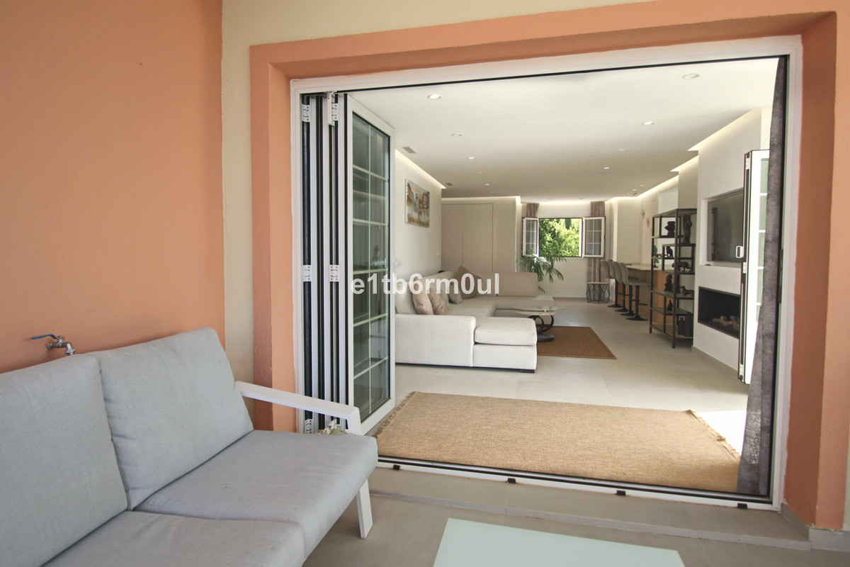2 Bedroom Apartment for Sale in Nueva Andalucía — 6