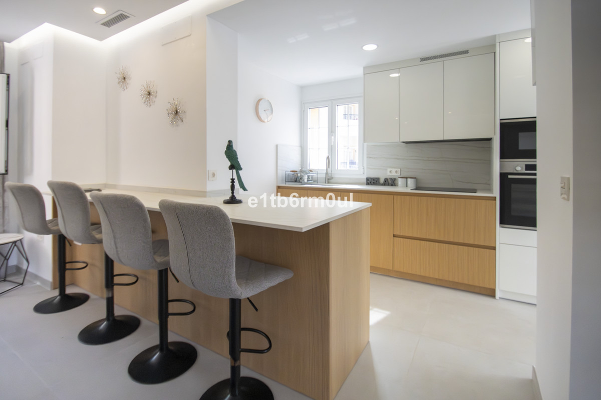 2 Bedroom Apartment for Sale in Nueva Andalucía — 8