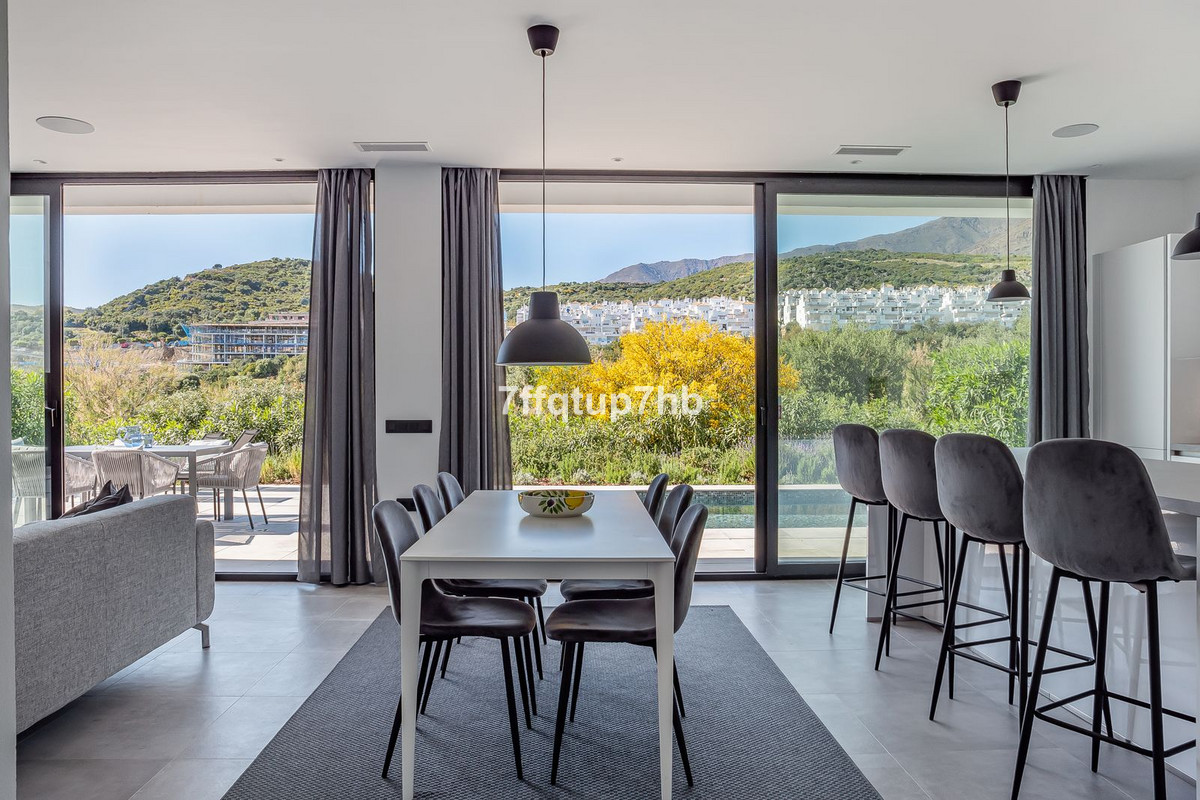 3 Bedroom Villa for Sale in Estepona — 5
