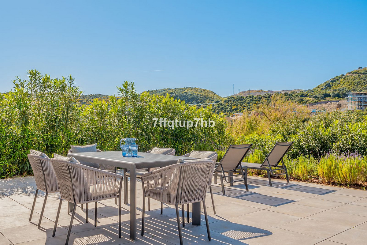 3 Bedroom Villa for Sale in Estepona — 6