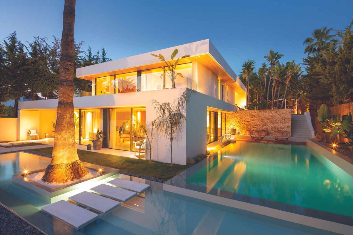 4 Bedroom Villa for Sale in Marbella