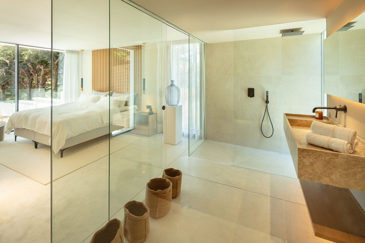 4 Bedroom Villa for Sale in Marbella — 6