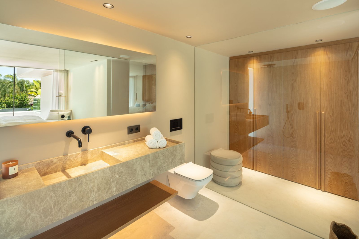 4 Bedroom Villa for Sale in Marbella — 8