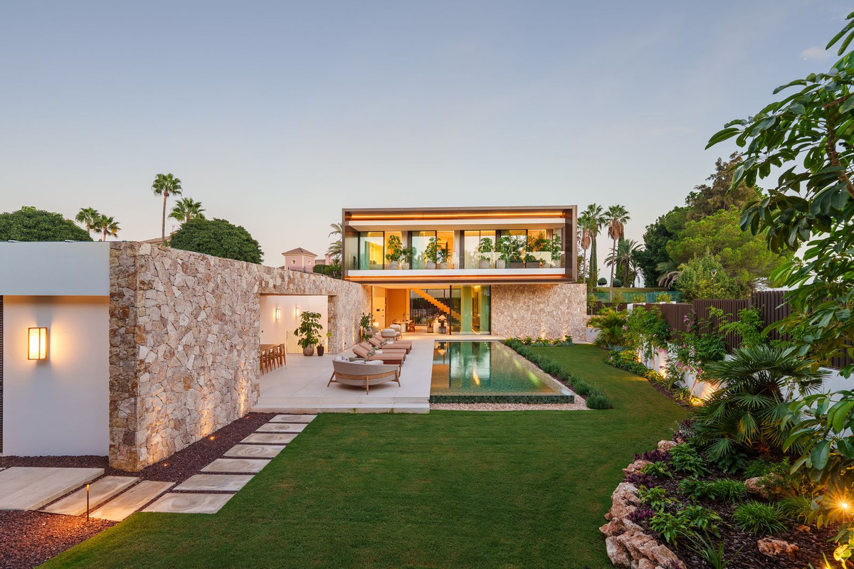 5 Bedroom Villa for Sale in Marbella — 4