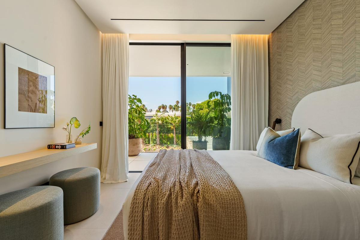 5 Bedroom Villa for Sale in Marbella — 7