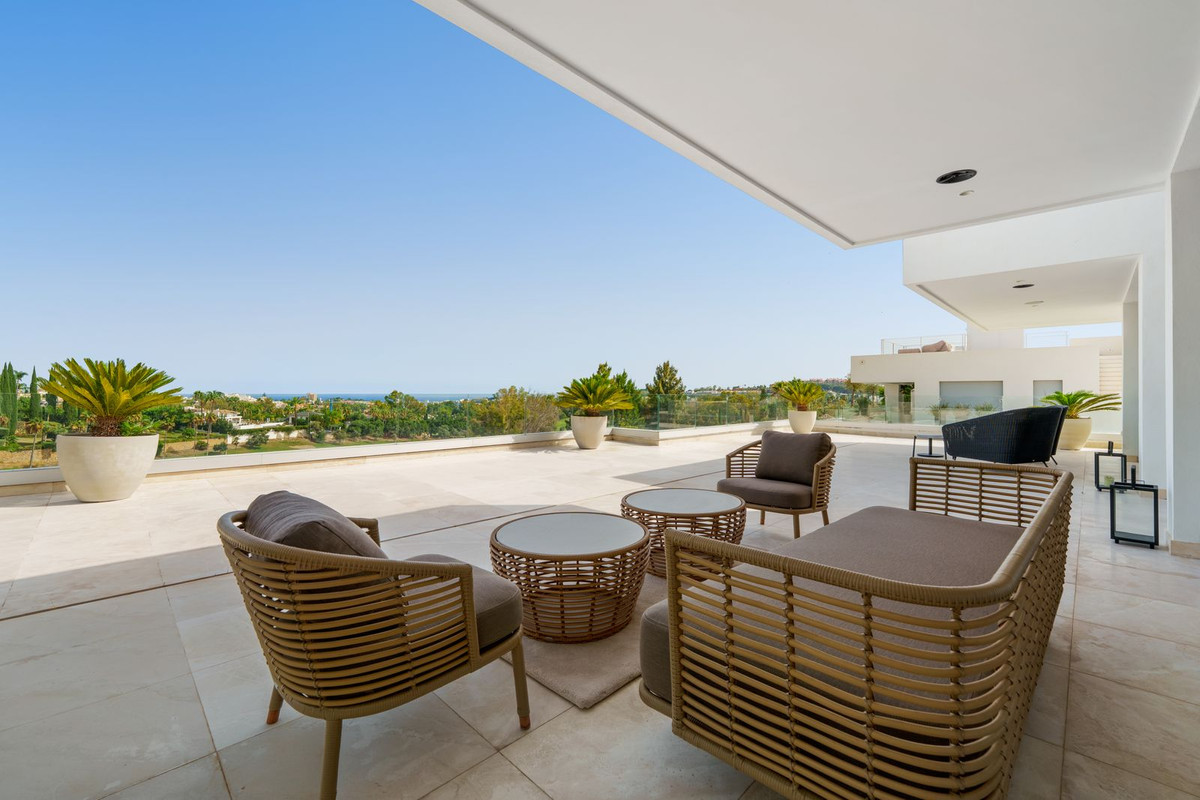 5 Bedroom Villa for Sale in Nueva Andalucía — 6