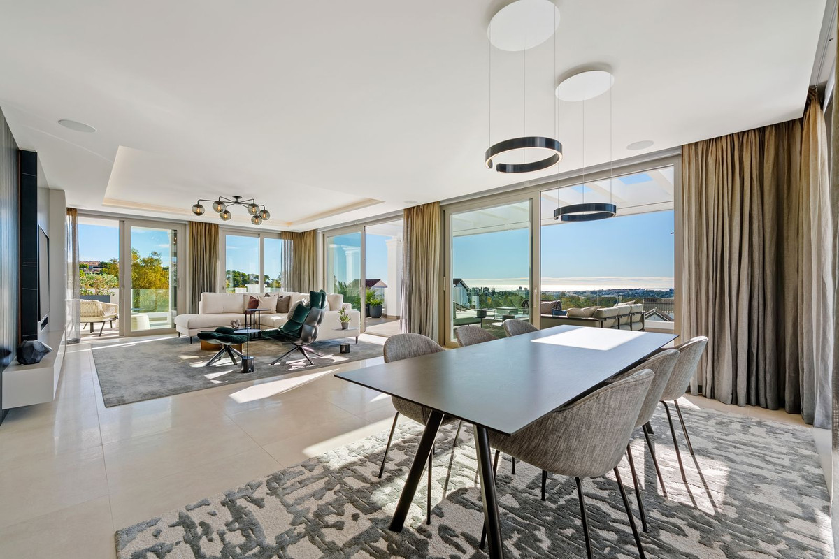 3 Bedroom Villa for Sale in Nueva Andalucía — 6