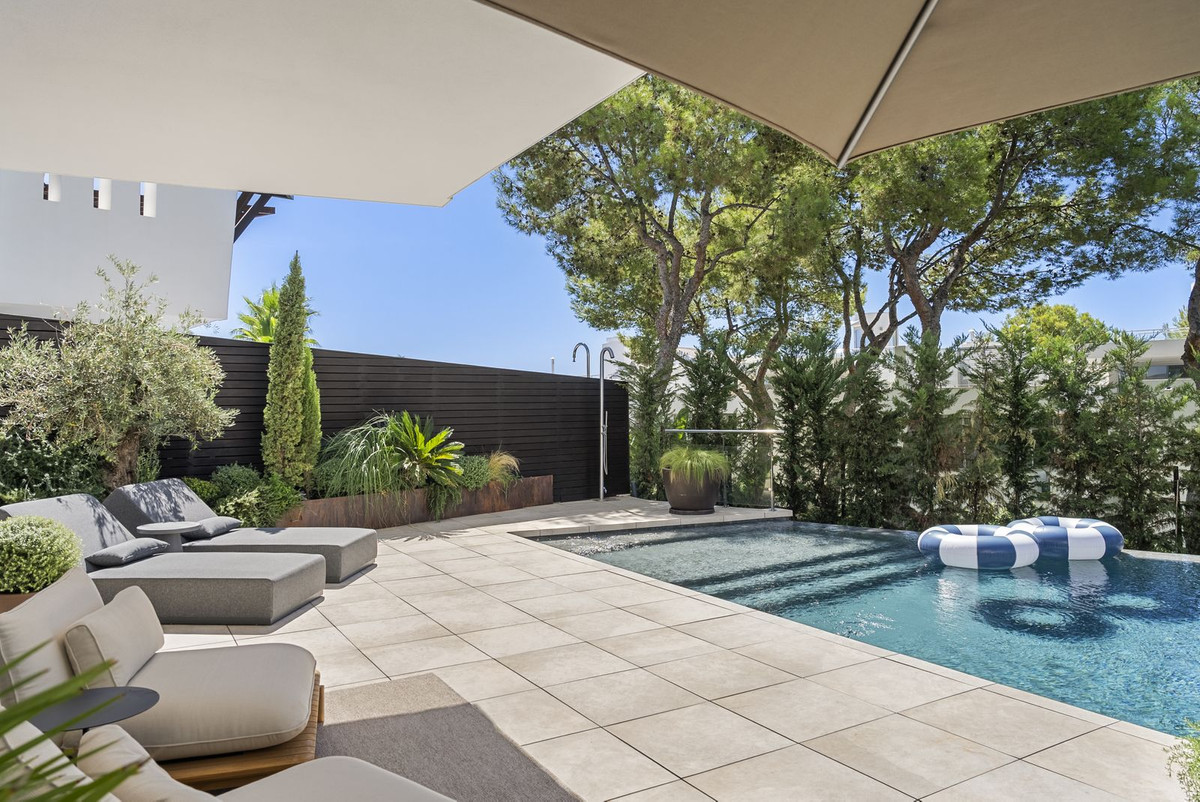 3 Bedroom Villa for Sale in Marbella — 3