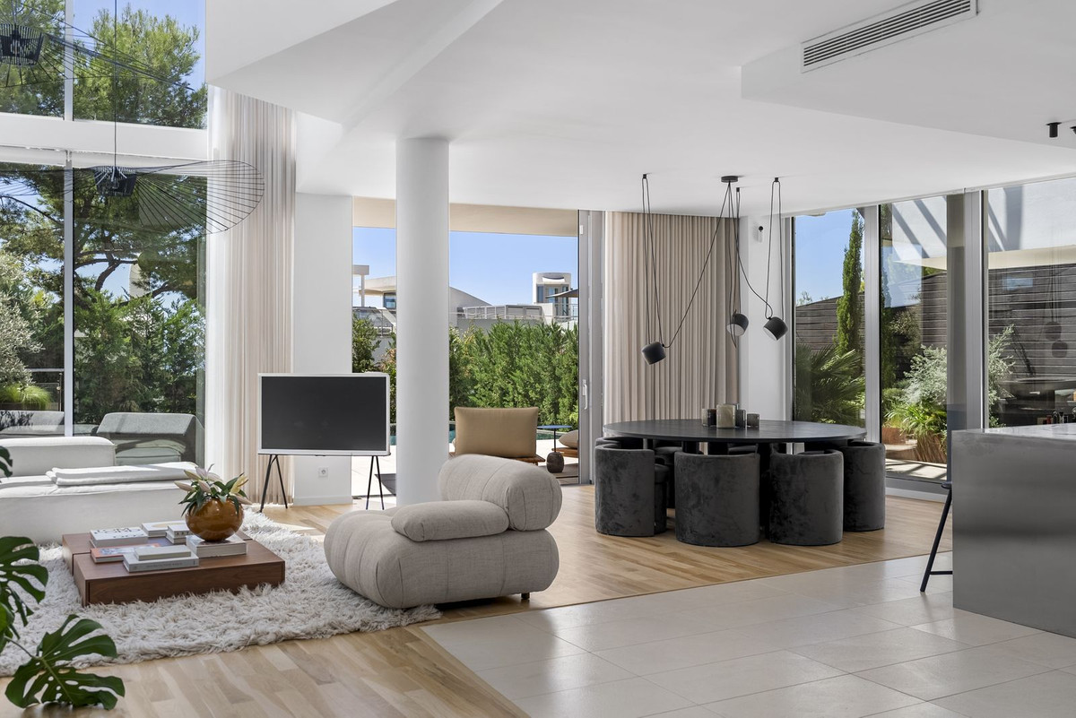 3 Bedroom Villa for Sale in Marbella — 4