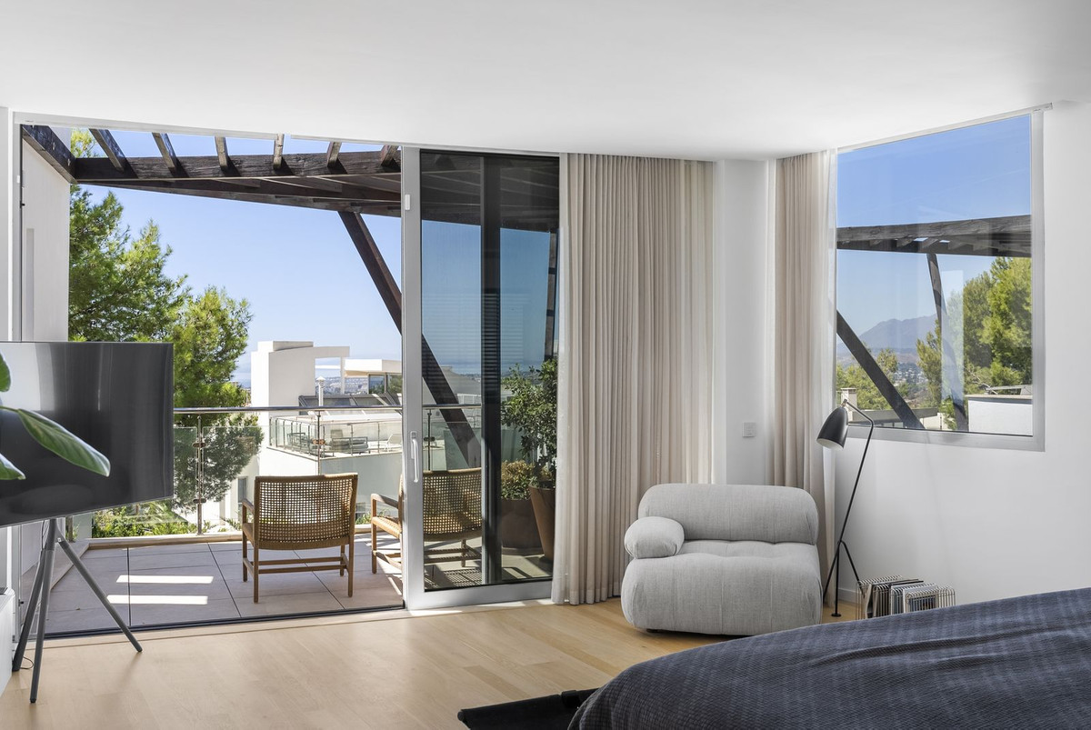 3 Bedroom Villa for Sale in Marbella — 5