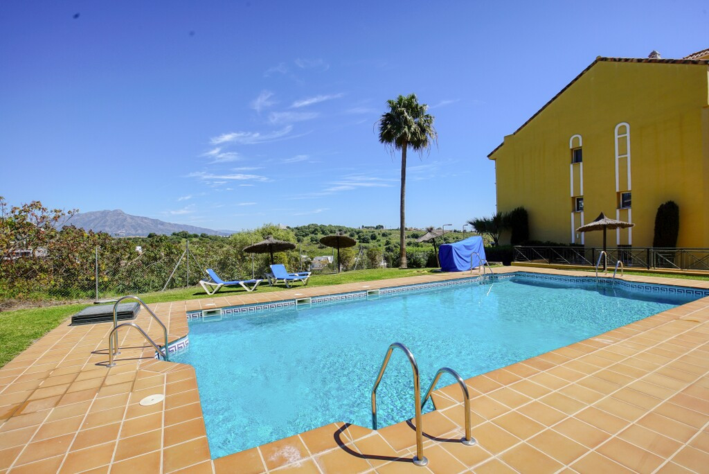 3 Bedroom Apartment for Sale in Bel Air — 3
