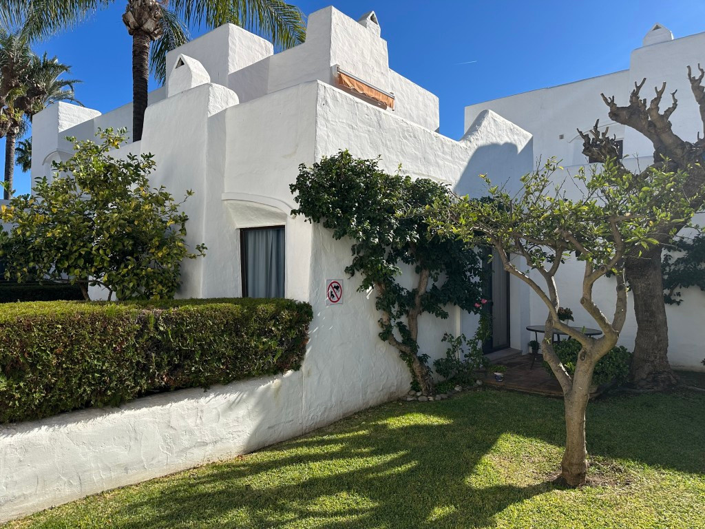 2 Bedroom Villa for Sale in Estepona — 2