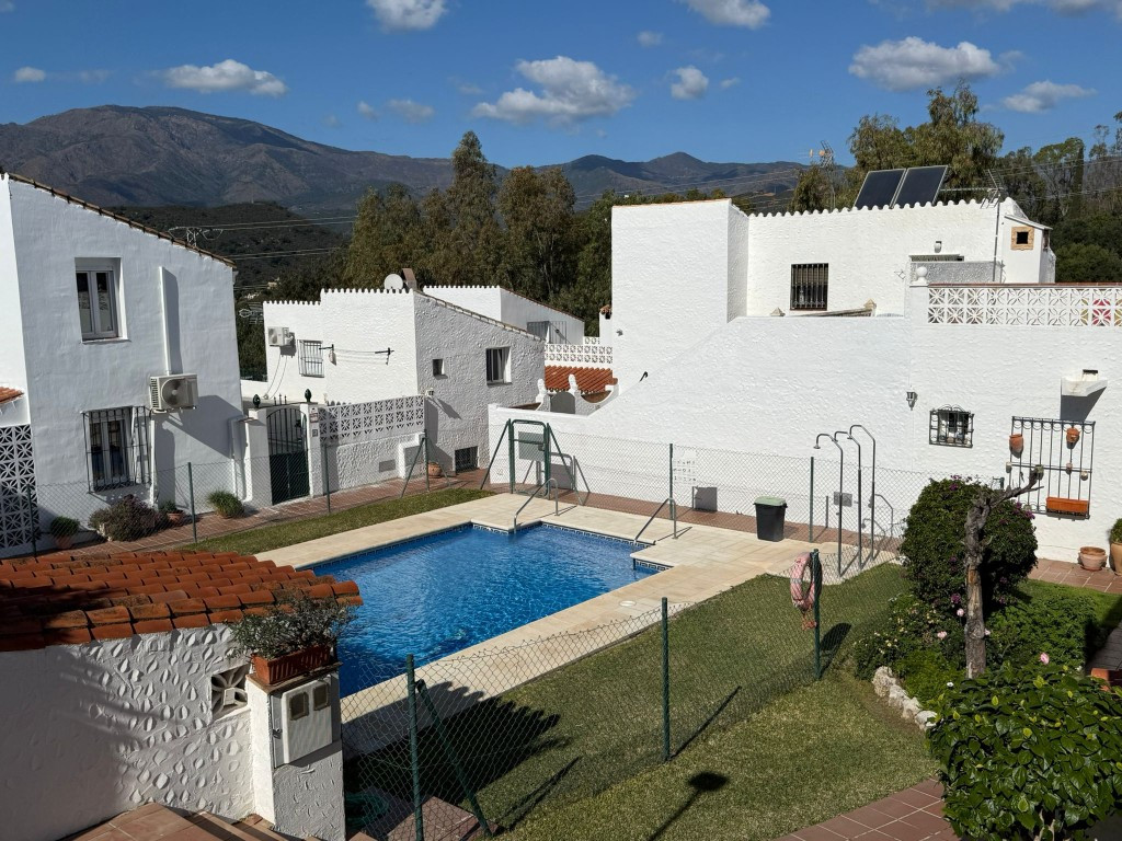 3 Bedroom Villa for Sale in Estepona — 3